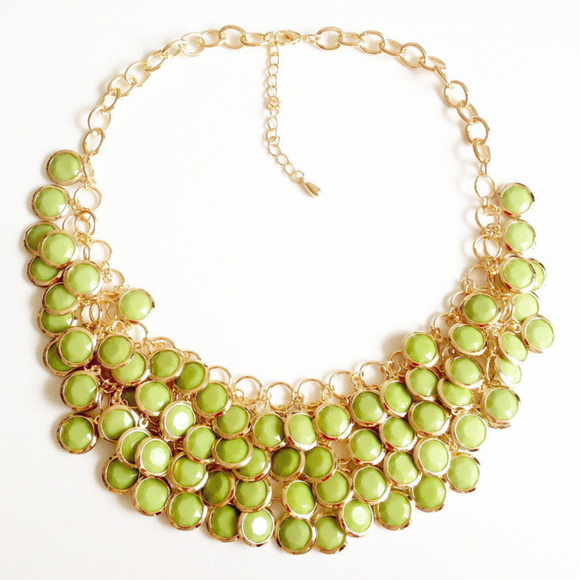 ** BRAND NEW ** Layered Statement Necklace - Picture 1 of 1